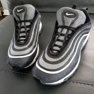 black and gray Nike Air max 97